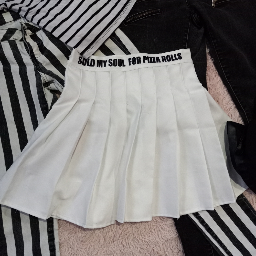 Goth girl starter kit bundle huge lot! 8 pieces blk&wht aesthetic 8 piece- SOLD - Picture 3 of 16